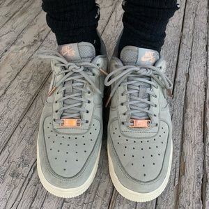 Green suede Air Force 1’s limited edition